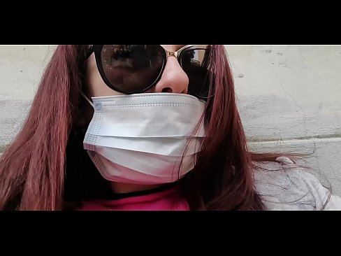 ❤️ Η Νικολέτα εκδικείται τον γείτονά της και κατουράει στο γκαράζ του (Ειδικό Covid19 Ιταλική καραντίνα) Γαμημένο βίντεο ️❤
